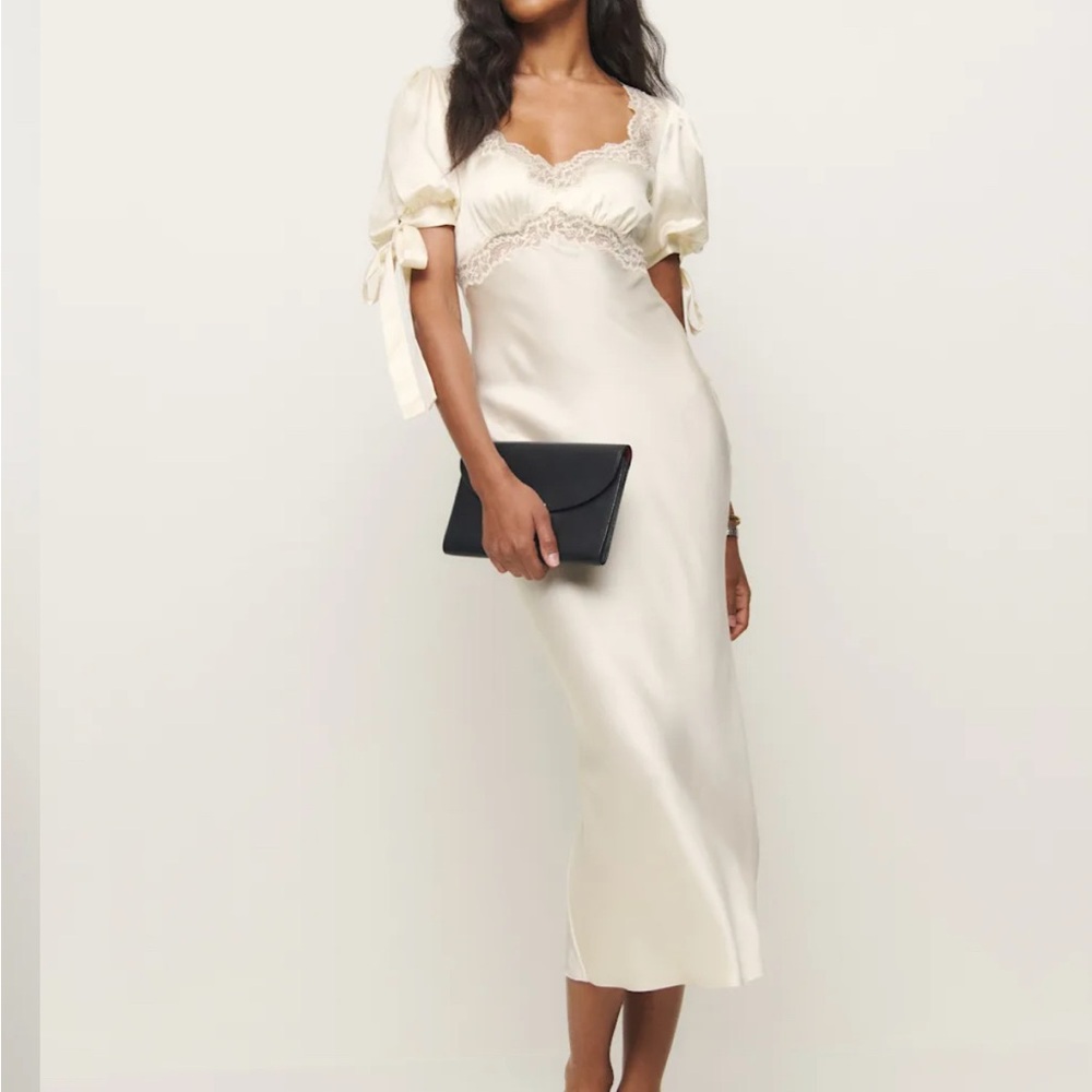 [LAST CHANCE!!🚨] Reformation Stella Silk Dress
